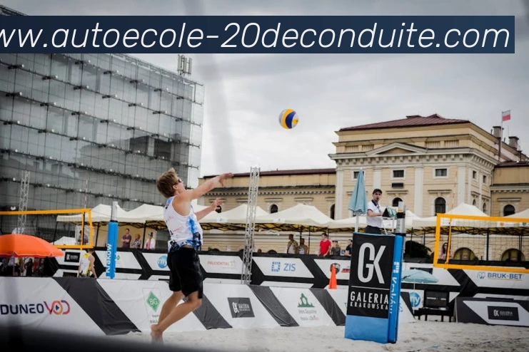 曼城稳居20-21赛季英超积分榜首位 积分差距确定欧冠席位